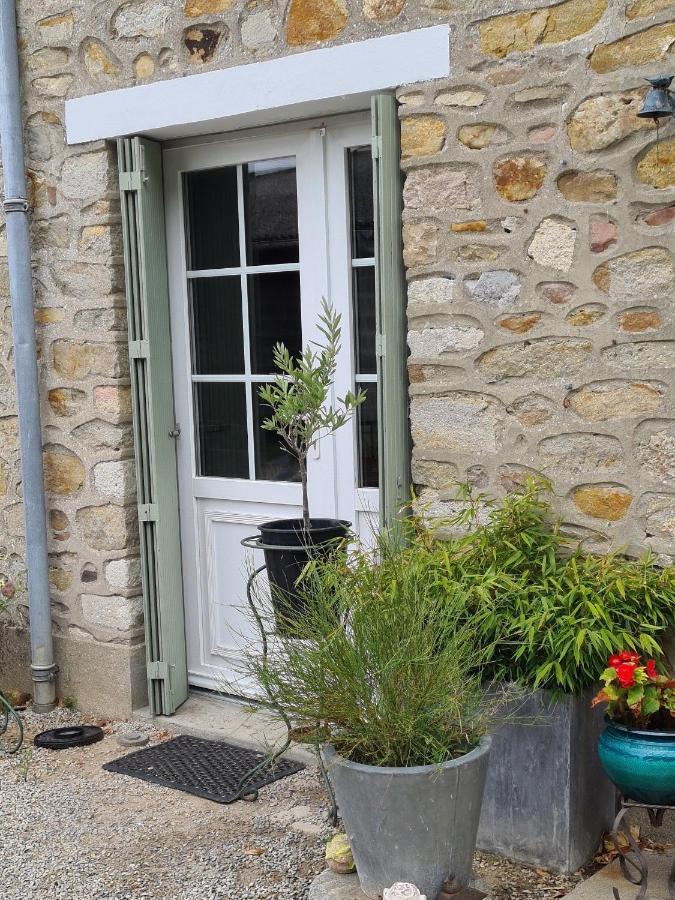 La Maison Des Tilleuls Saint-Germain-Sur-Seves Екстер'єр фото