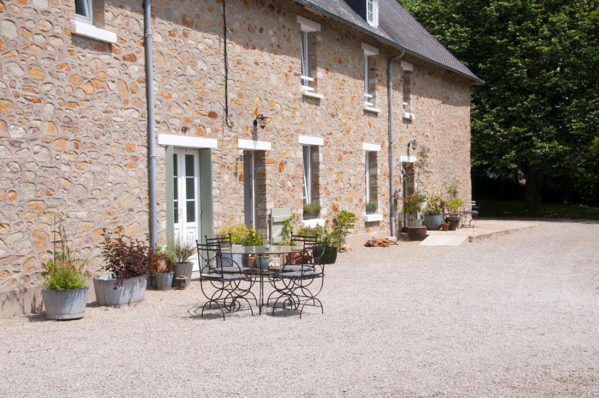 La Maison Des Tilleuls Saint-Germain-Sur-Seves Екстер'єр фото